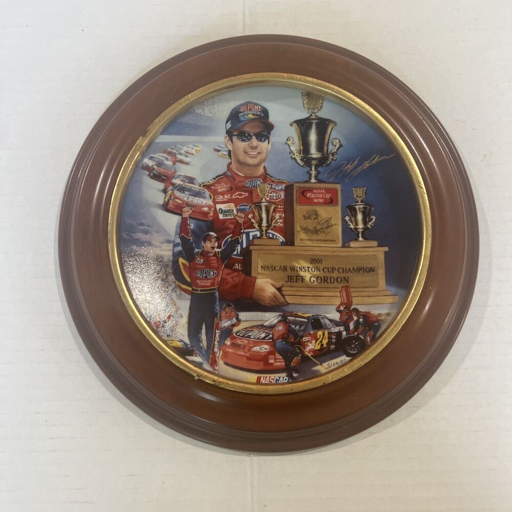 Vintage Jeff Gordon “4-Ever A Champion” collector plate, 9" detachable Frame